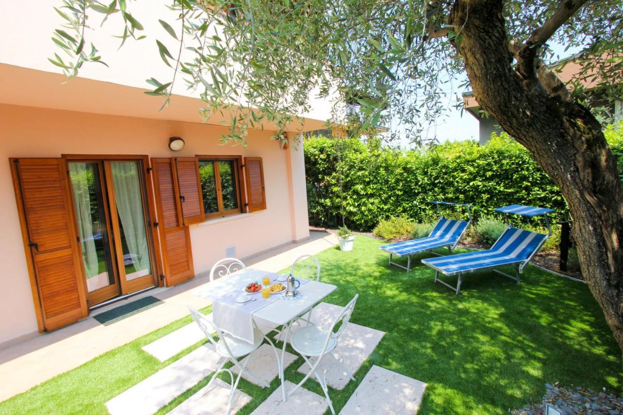 Maison Olive Desenzano del Garda Bagian luar foto