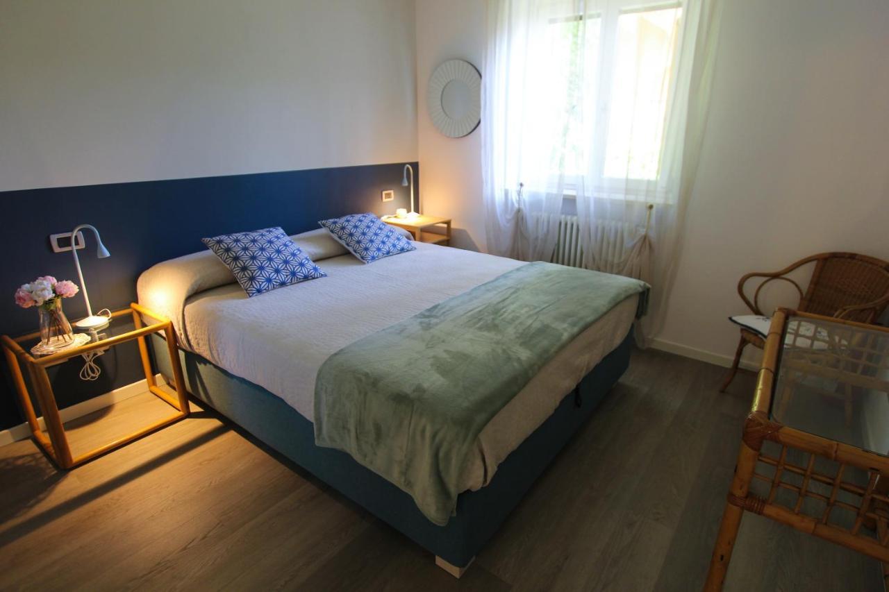 Maison Olive Desenzano del Garda Bagian luar foto